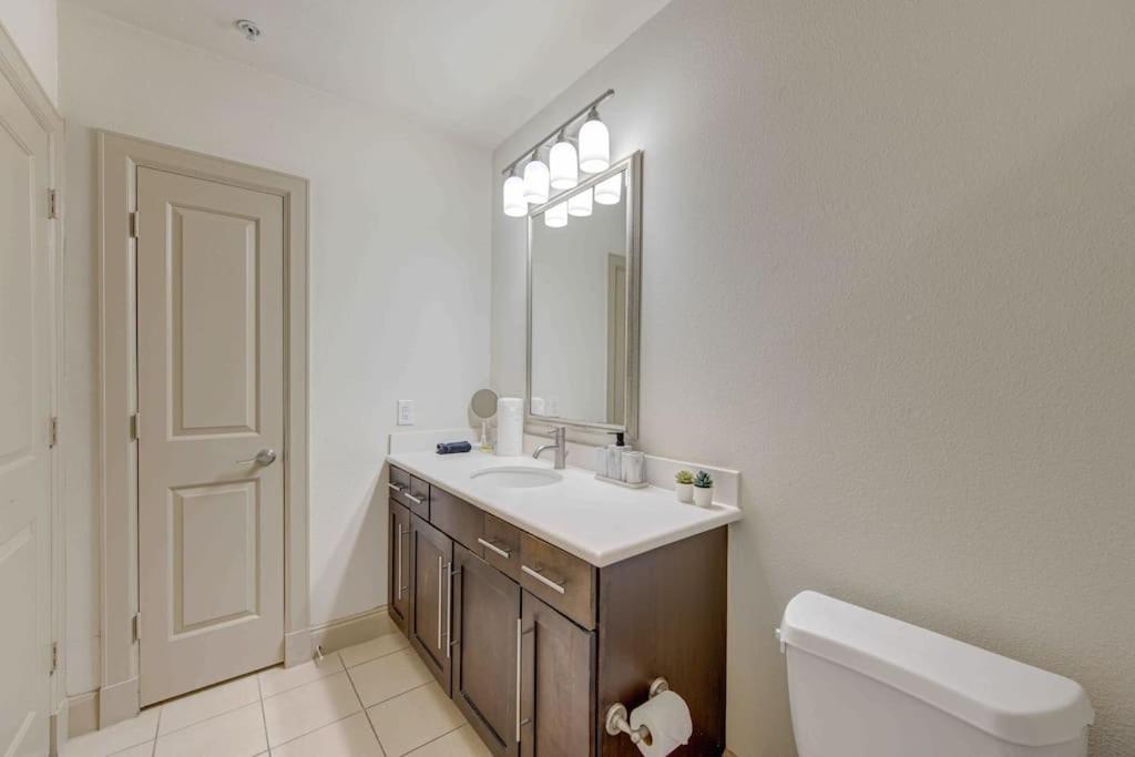 Cozy Apt Nrg Pool,Wi-Fi, Free Parking, Petsok! Houston Dış mekan fotoğraf